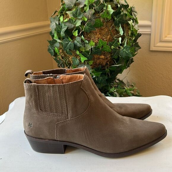 Lucky Brand Brown Brown Leather Suede Finish Boots Women’s 11 M New No Box - Picture 3 of 13